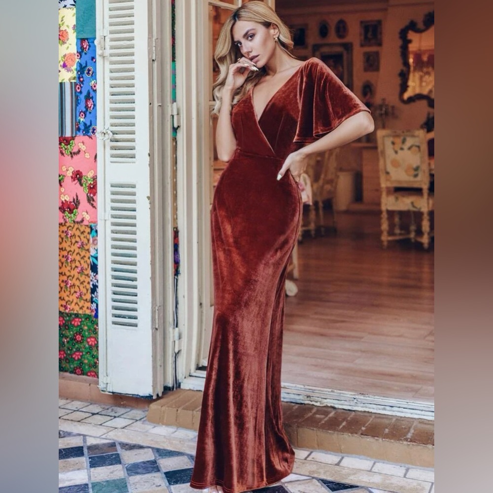 SHEIN Ever Pretty velvet flutter sleeve dress